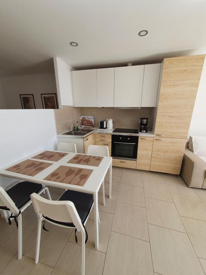 Playa Mirar In Palm Garden Apartment